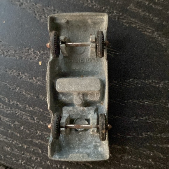 🏁 Vintage Tootsie Toy Mercedes Benz 🏁 - Picture 6 of 8